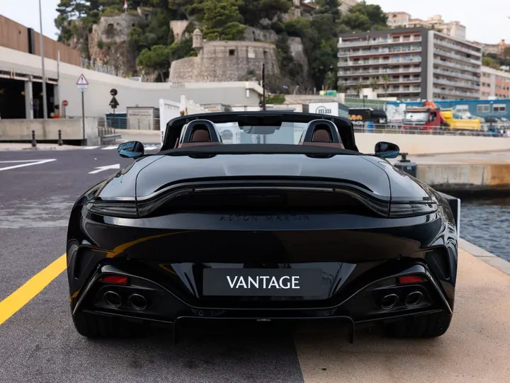 Aston Martin V8 Vantage