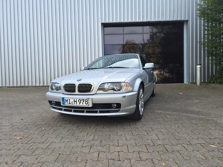 BMW 320