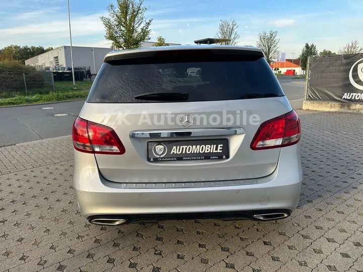 Mercedes-Benz B 220
