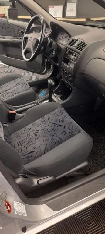 Mazda 323