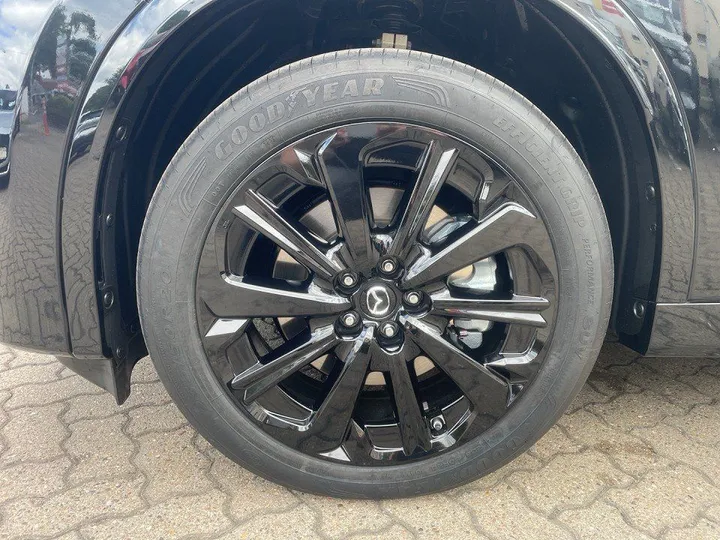 Mazda CX-80