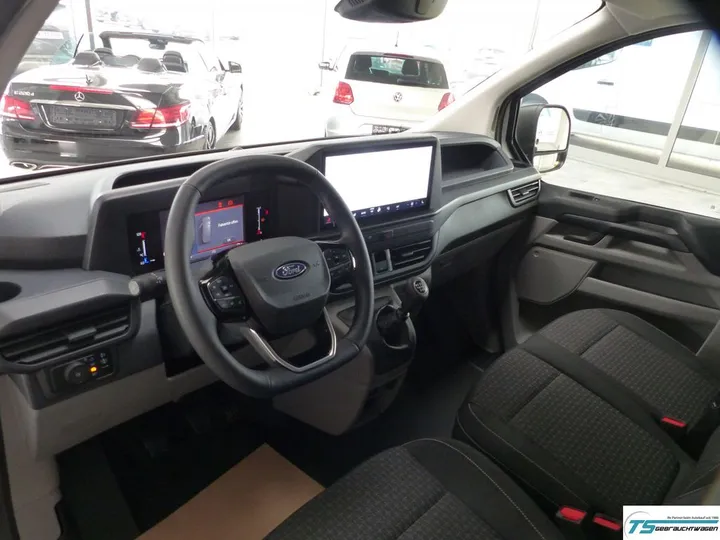Ford Tourneo Custom