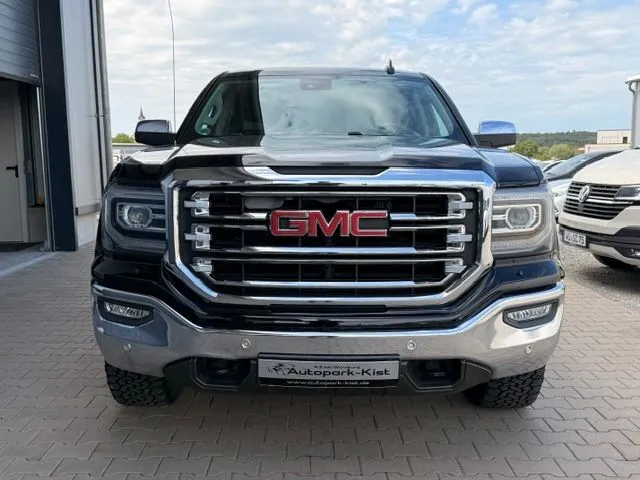 GMC Sierra