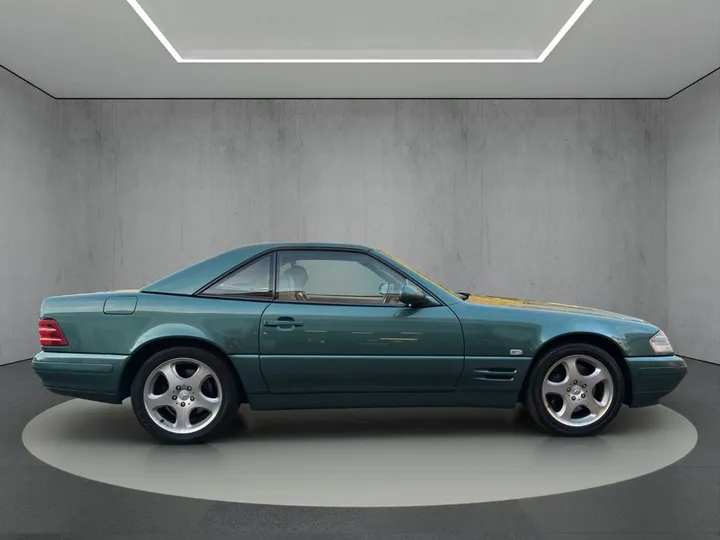 Mercedes-Benz SL 320