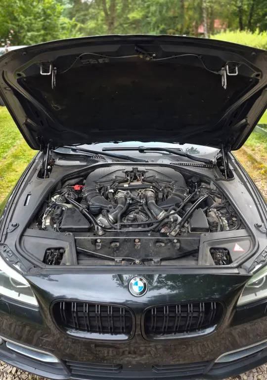 BMW 550
