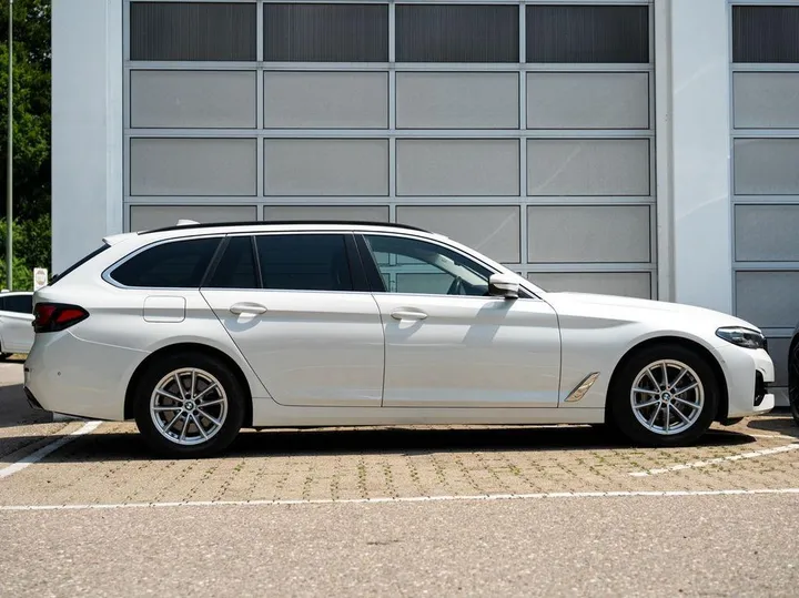 BMW 530