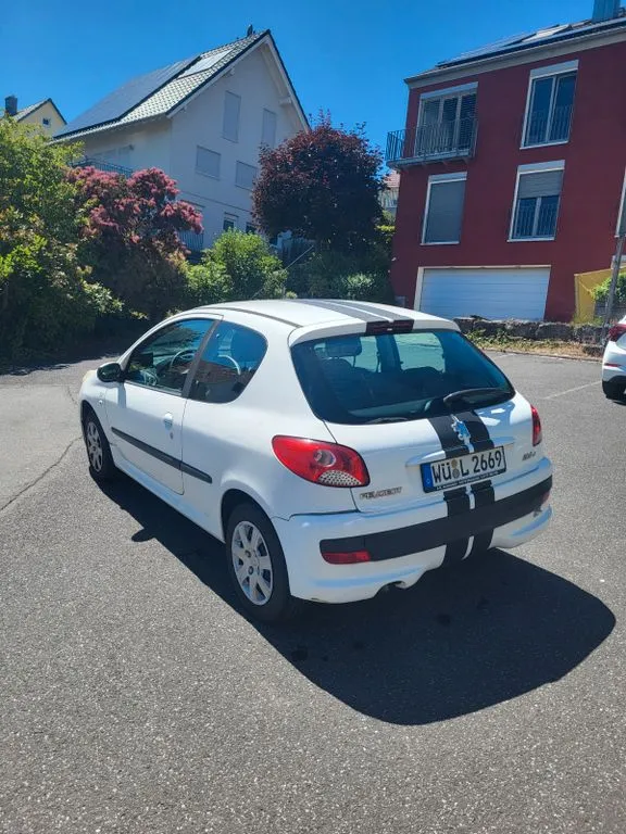 Peugeot 206
