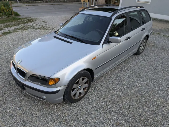 BMW 320