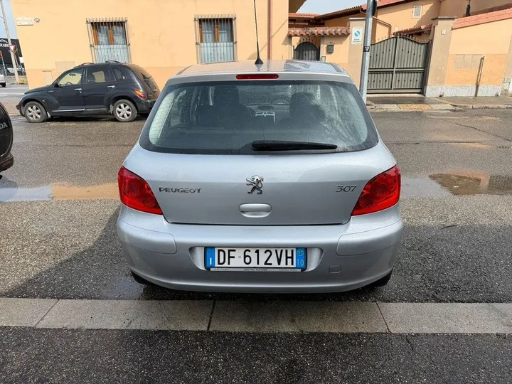 Peugeot 307