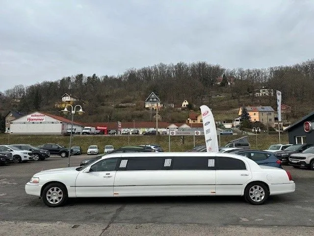Lincoln Town Car