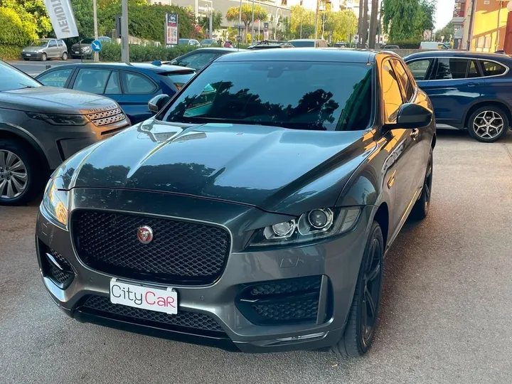 Jaguar F-Pace