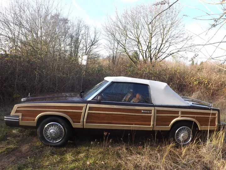 Chrysler Le Baron