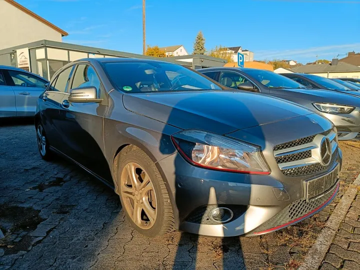 Mercedes-Benz A 180