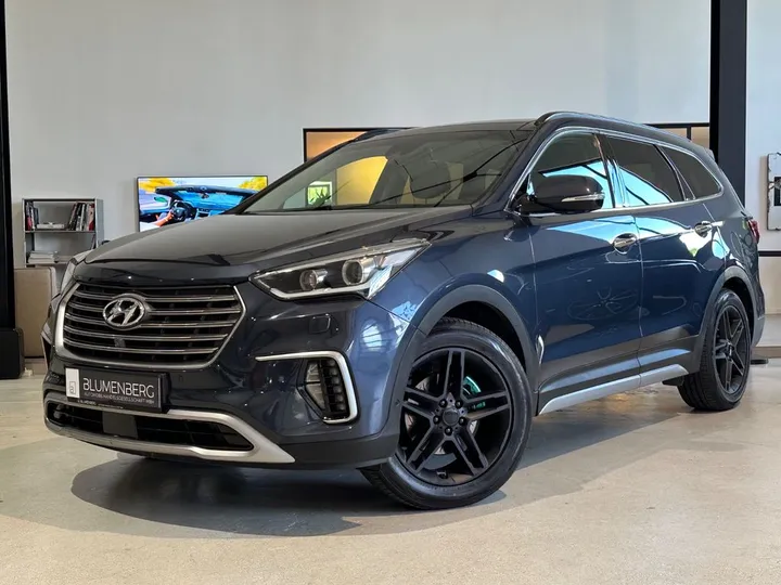 Hyundai Grand Santa Fe