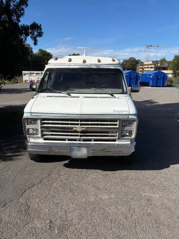 Chevrolet Chevy Van