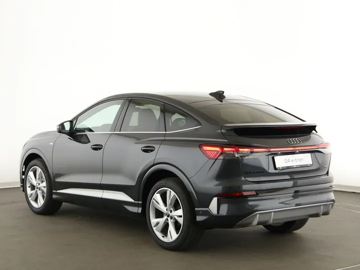 Audi Q4