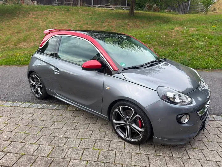 Opel Adam