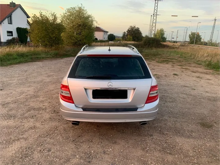 Mercedes-Benz C 320