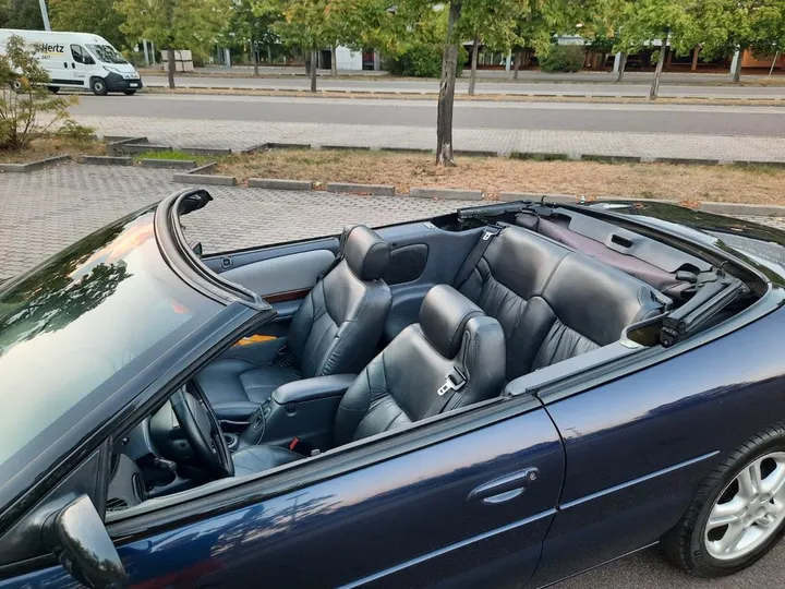 Chrysler Stratus