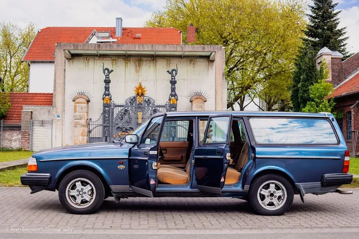 Volvo 245