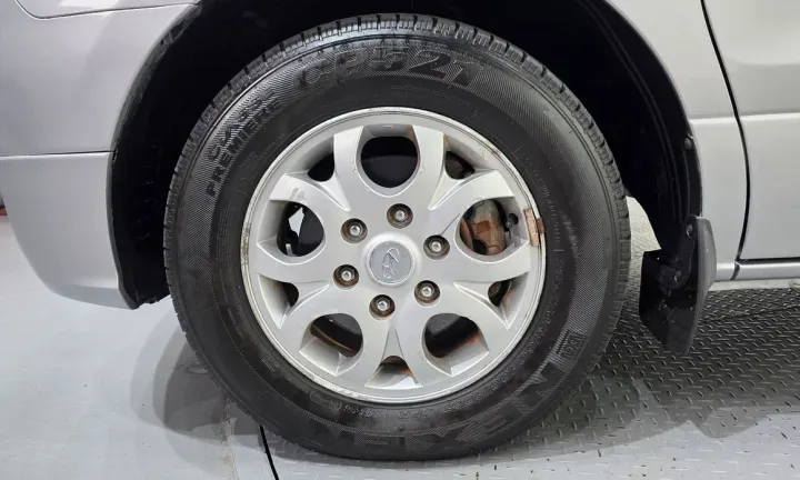 Hyundai Starex