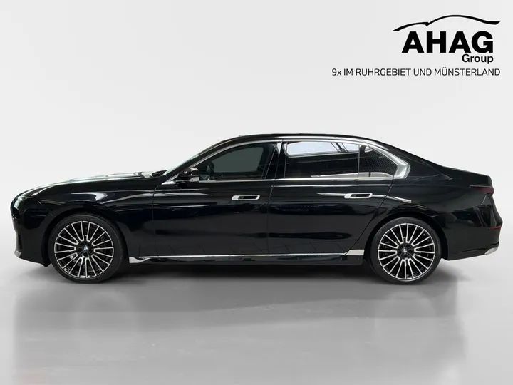 BMW 740