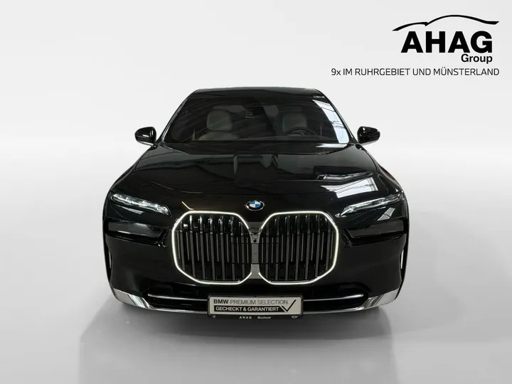 BMW 740