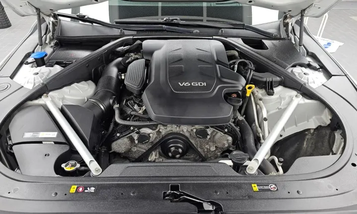 Genesis EQ900