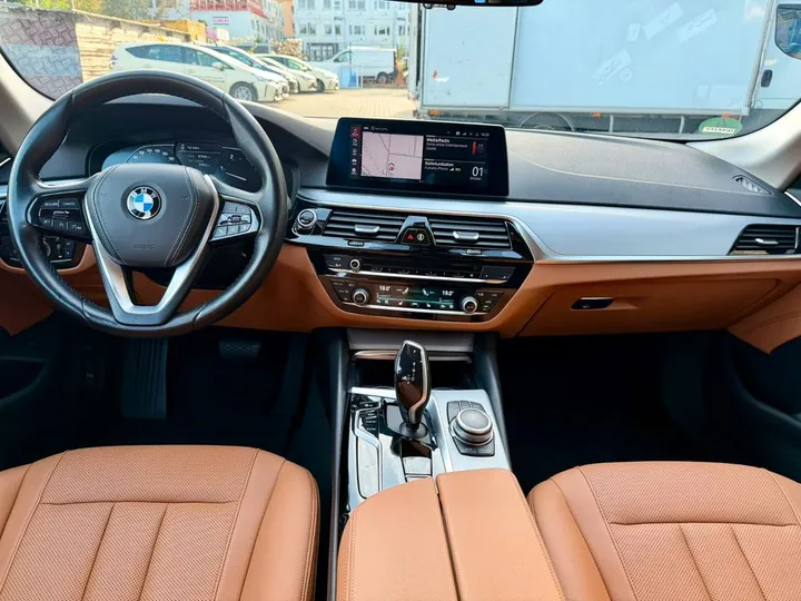 BMW 520
