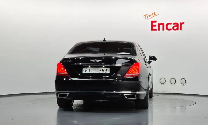 Genesis EQ900