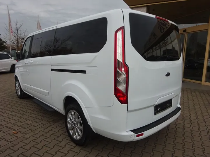 Ford Tourneo Custom