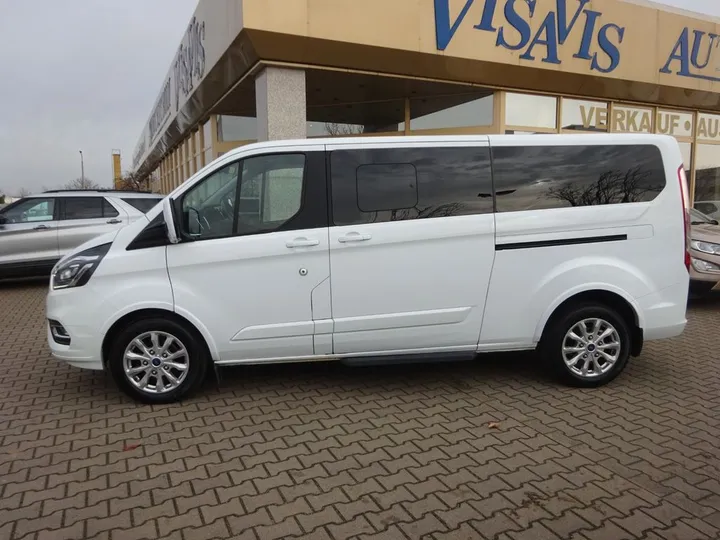 Ford Tourneo Custom