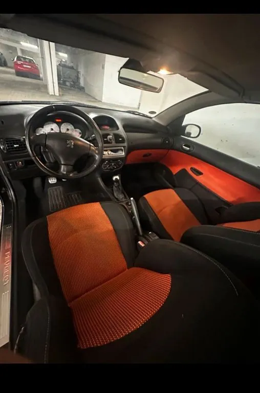 Peugeot 206