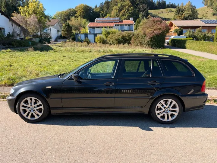 BMW 330