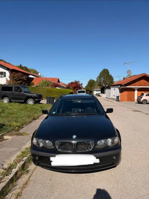 BMW 330
