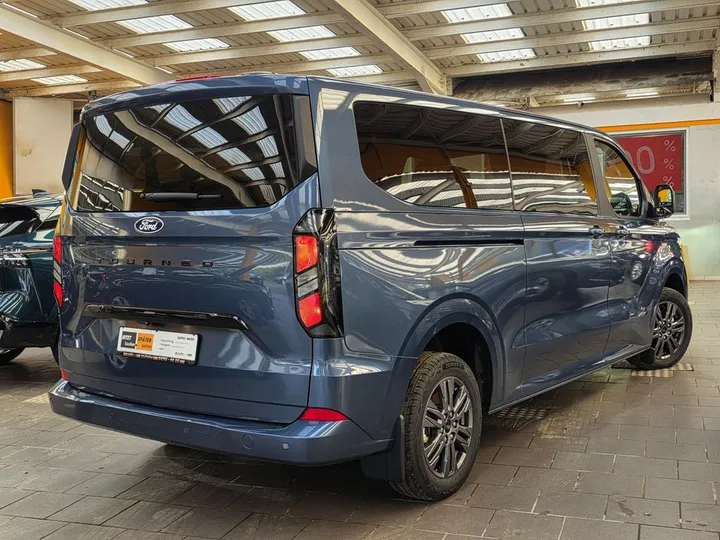 Ford Tourneo Custom