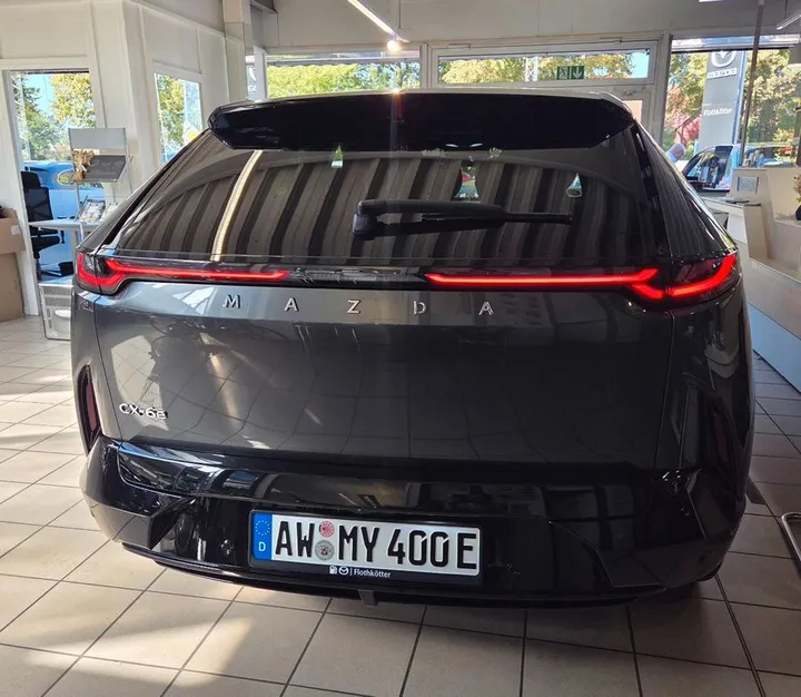 Mazda CX-6e