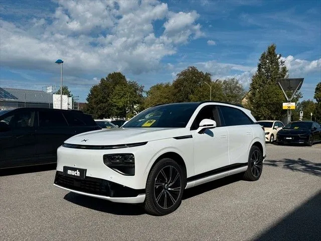 XPENG G9
