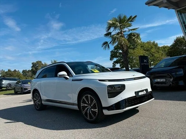 XPENG G9