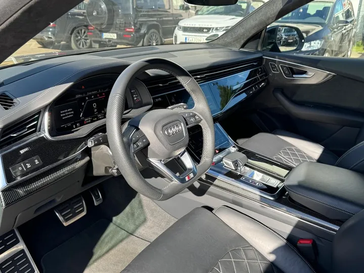 Audi SQ8