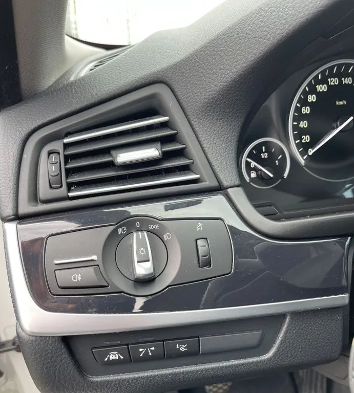 BMW 528