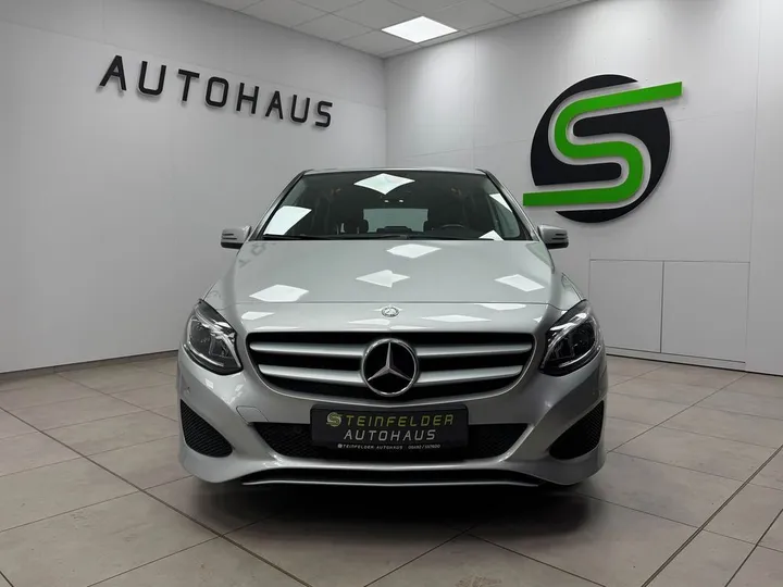 Mercedes-Benz B 220