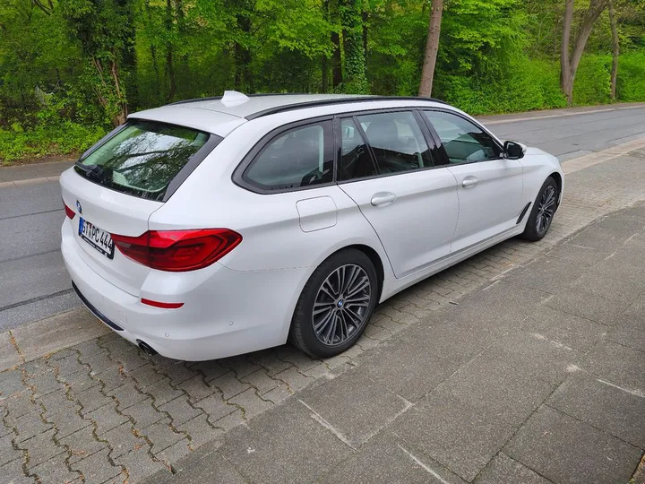 BMW 520