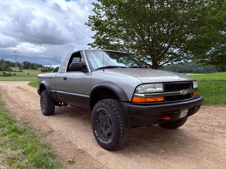 Chevrolet S-10