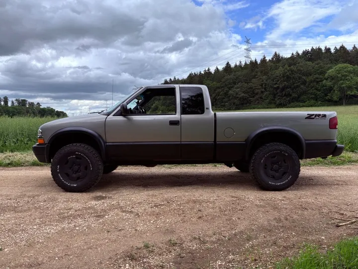 Chevrolet S-10