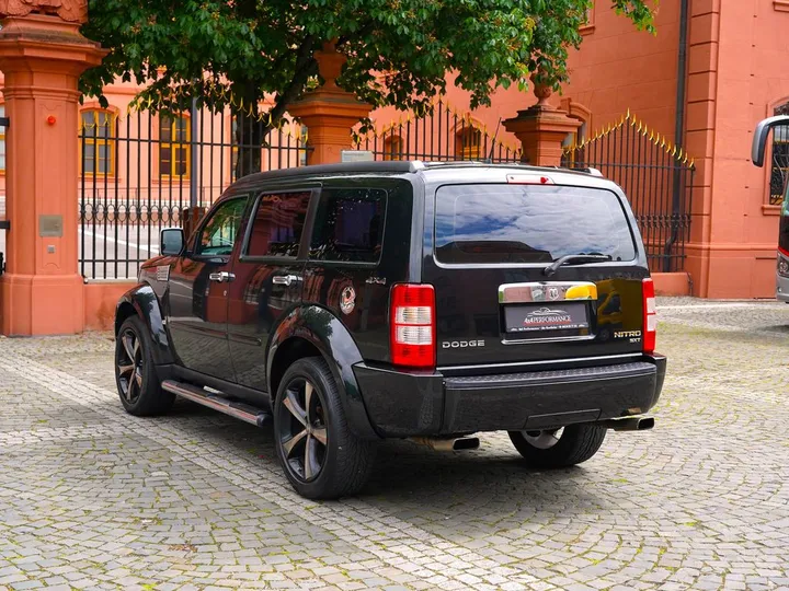 Dodge Nitro