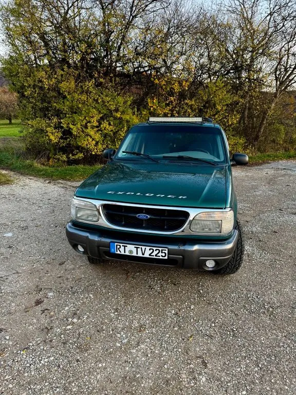 Ford Explorer