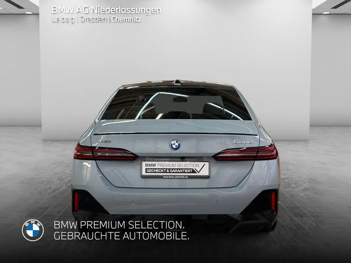BMW 550