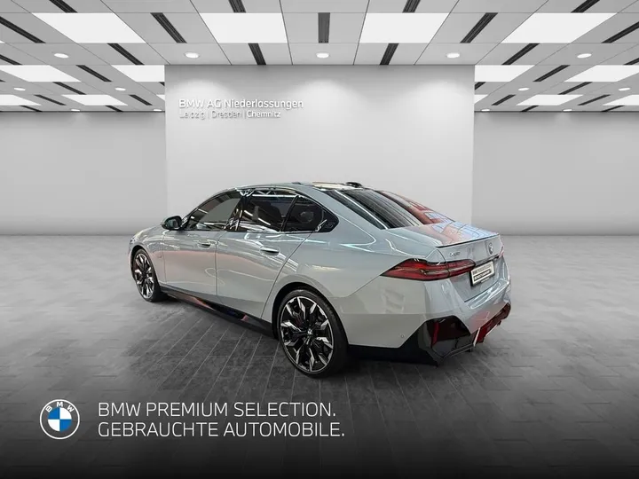 BMW 550
