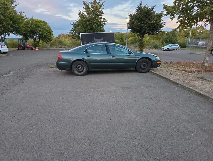 Chrysler 300 M